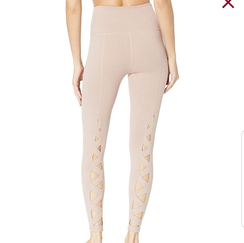 Beyond yoga live on high rise blush leggings small